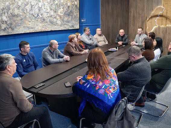 Прямі робочі зустрічі з громадами – найбільш ефективні 